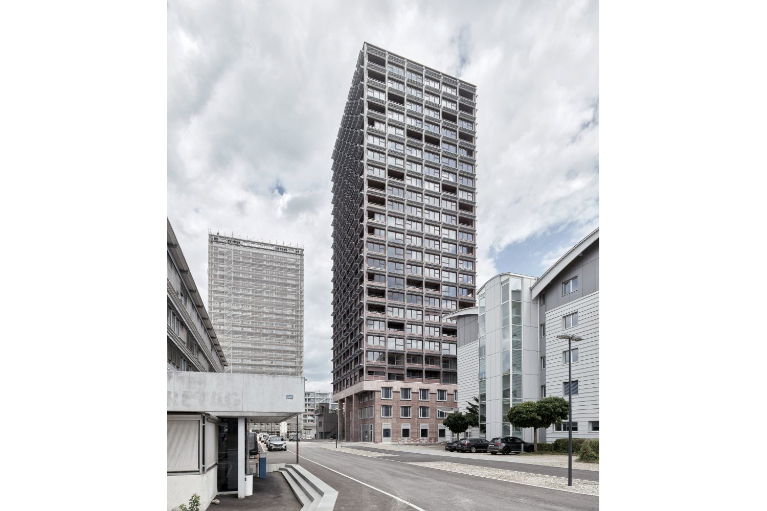 H1 Zwhatt-Areal Regensdorf Hochhaus Holz Aussenansicht