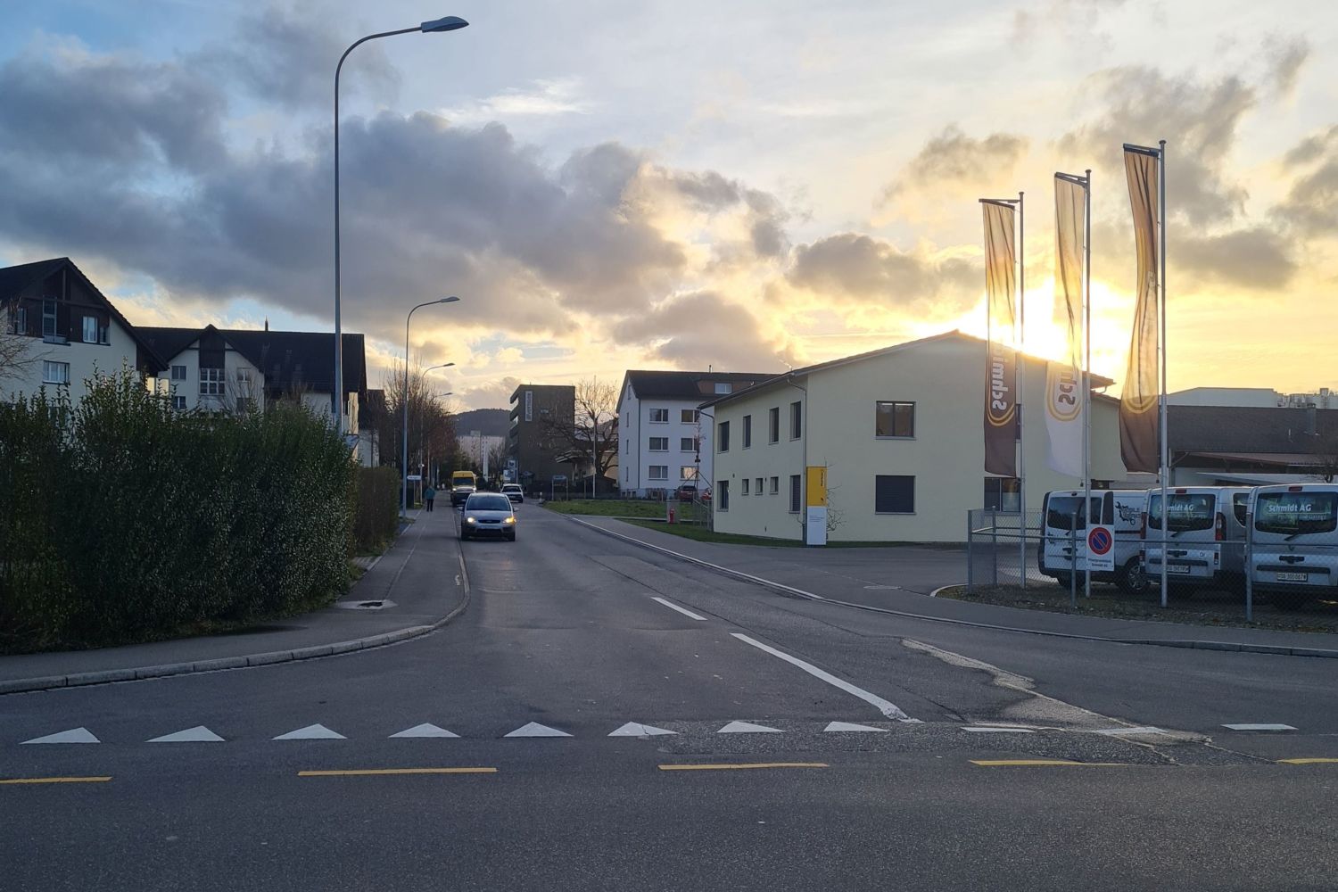 Sandackerstrasse bei Einmündung Kantonsstrasse